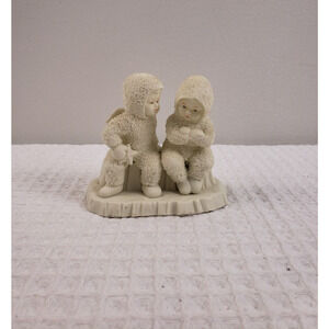 (J5) Dept 56 Snowbabies "This Will Cheer You Up" Winter Tales #6816-0